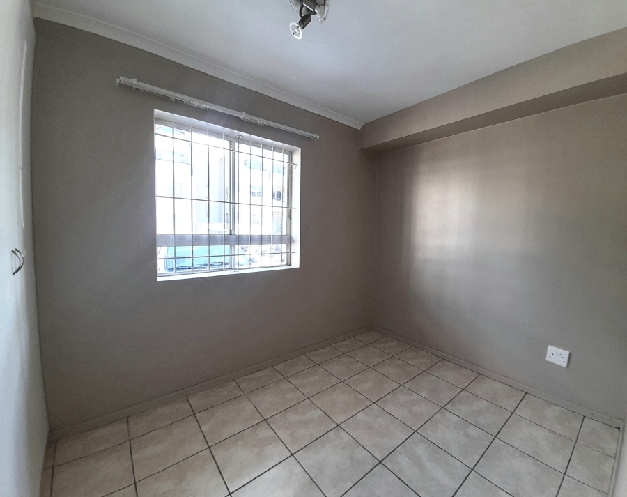 8 Bedroom Property for Sale in Uitzicht Western Cape
